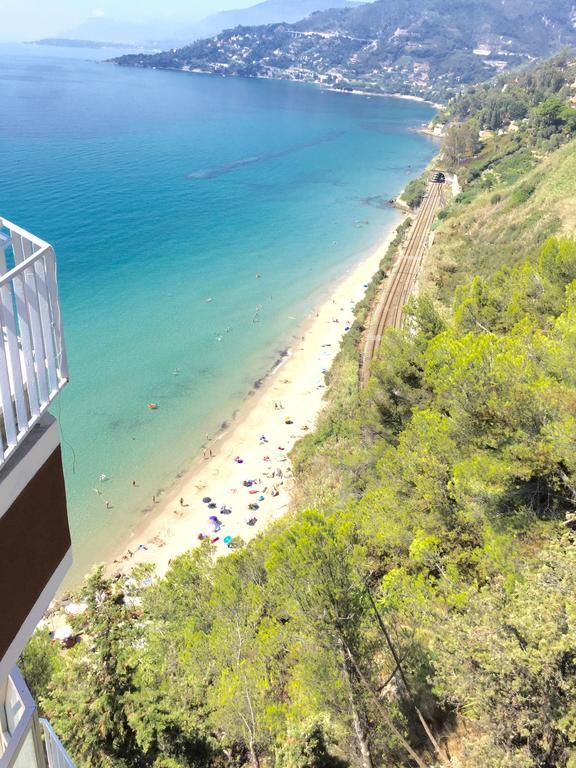 Casa Calandre Mare Lägenhet Ventimiglia Exteriör bild